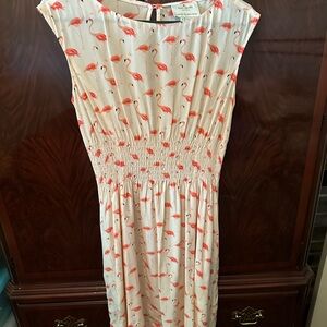 Kate spade flamingo dress. Worn twice. Excellent condition!
